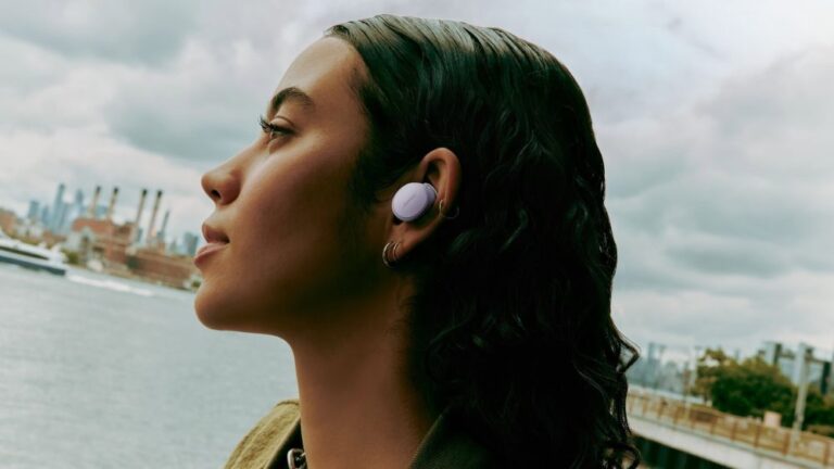 Global Wireless Earbuds Market Shows Highest Growth Rate Sinc